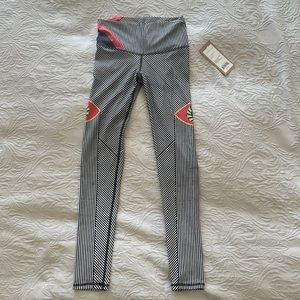 🧿Niyama Sol leggings. Size Medium 🧿